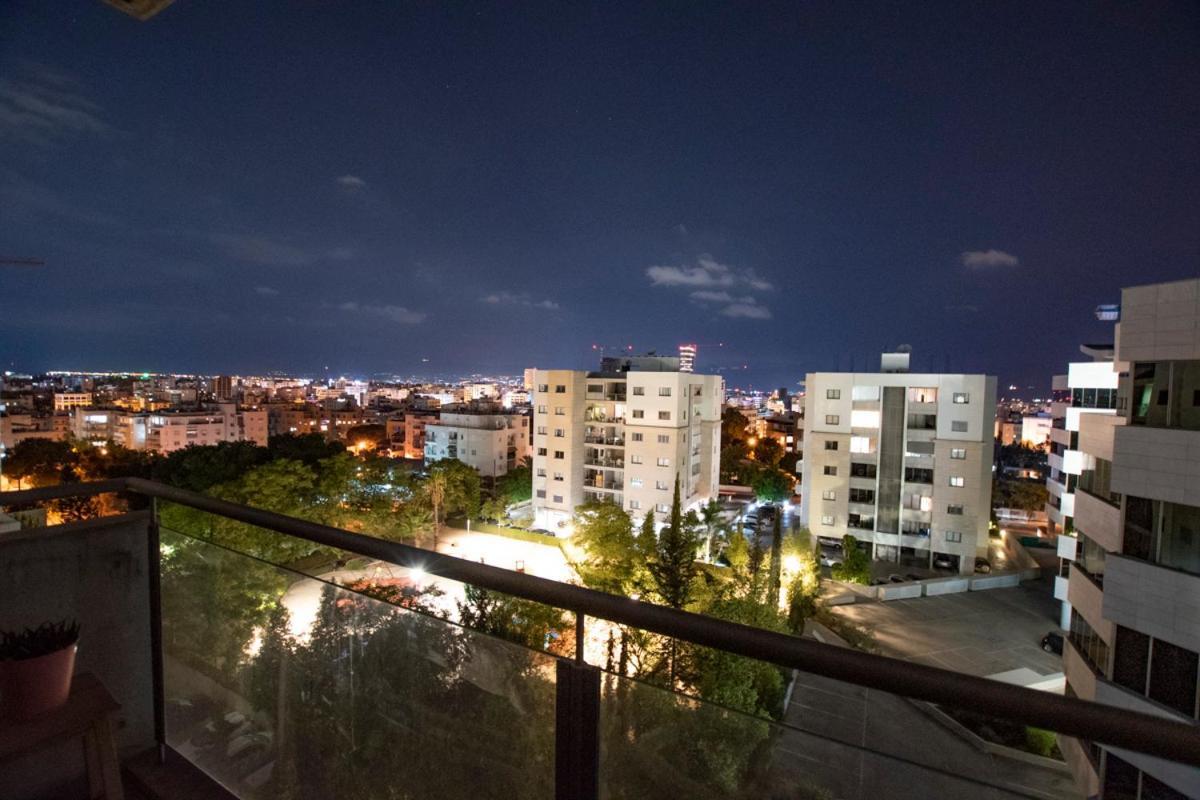 Glabur Stays - The Nicosia Elite - Exceptional Top Floor Apartment Nicosia City, Welcomes U!!! 외부 사진