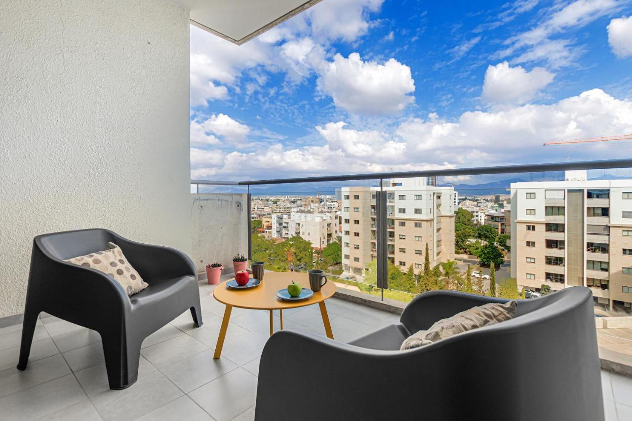 Glabur Stays - The Nicosia Elite - Exceptional Top Floor Apartment Nicosia City, Welcomes U!!! 외부 사진